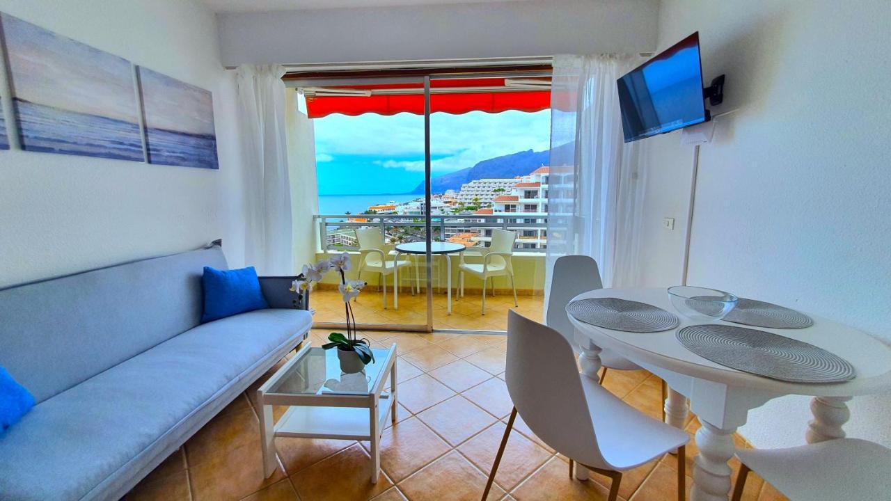 Arenas Negras 13, alojamiento con vistas a la Playa Apartamento Puerto de Santiago  Exterior foto