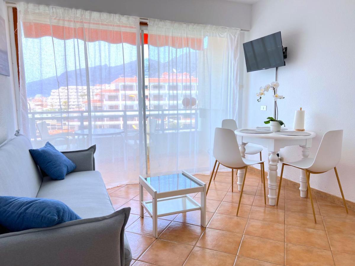 Arenas Negras 13, alojamiento con vistas a la Playa Apartamento Puerto de Santiago  Exterior foto