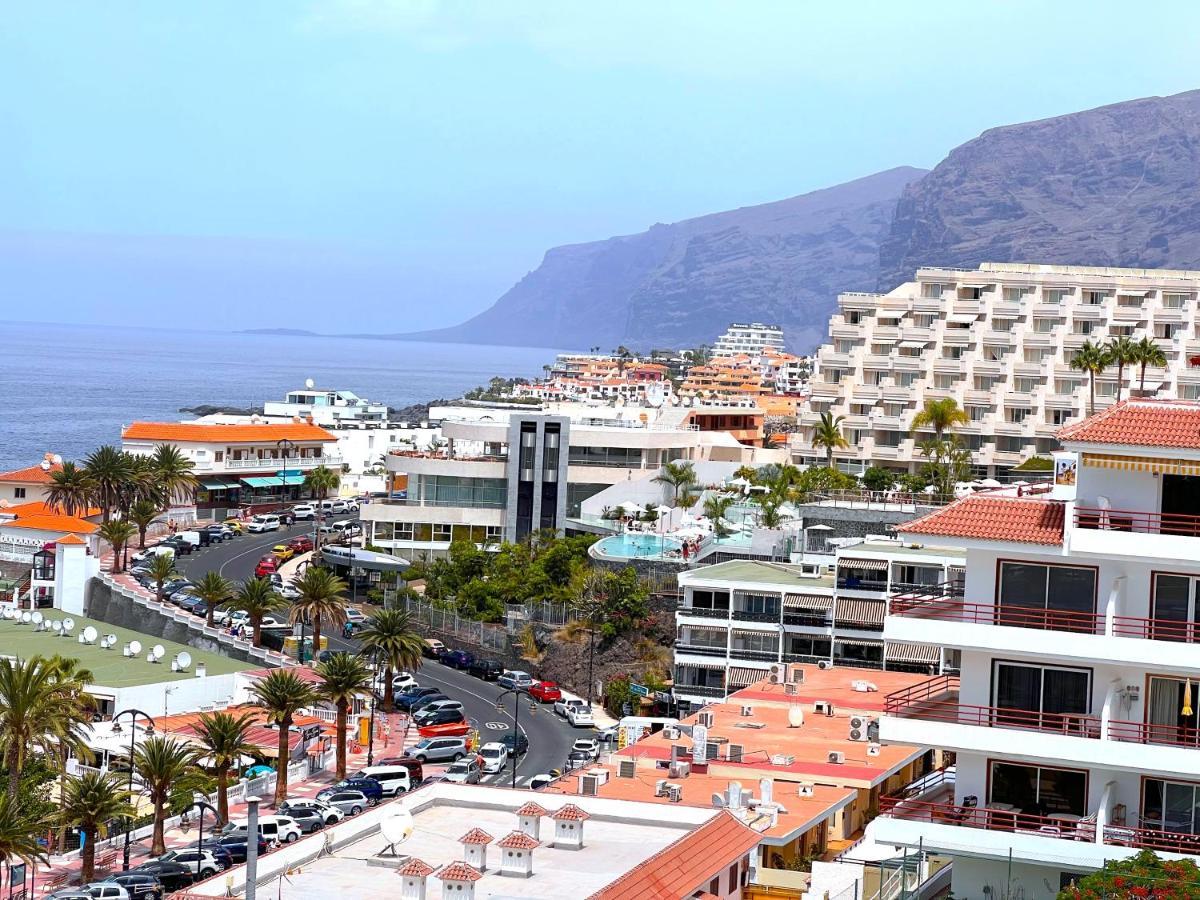Arenas Negras 13, alojamiento con vistas a la Playa Apartamento Puerto de Santiago  Exterior foto