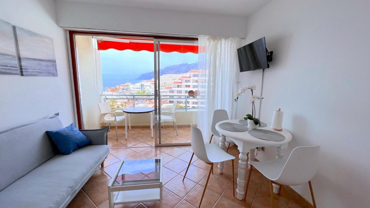 Arenas Negras 13, alojamiento con vistas a la Playa Apartamento Puerto de Santiago  Exterior foto